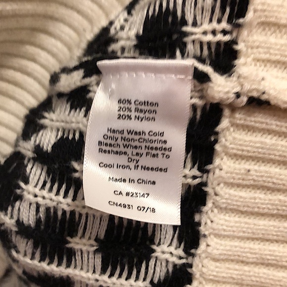 Talbots Sweater Black & White, Split Neck 3X - Picture 4 of 5